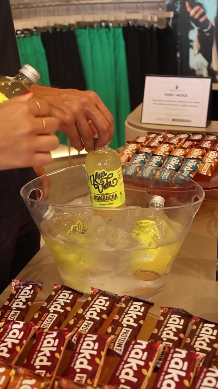 Vídeo de la apertura de BSOUL en Siam Mall, con entrevista subtitulada (parte 2)